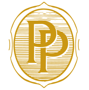 Ein gelbes, verziertes Emblem mit den Buchstaben „PP“ in einem stilisierten, überlappenden Design weckt einen Vintage-Charme, der perfekt zu einem Hochzeitsplanungsthema passt. Mit seinem komplizierten kreisförmigen Rand und dem Hintergrund aus horizontalen Linien ergänzt es elegant jede Hochzeitsfeier.